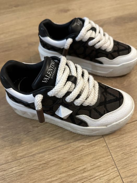 Adidasi dama Valentino 36