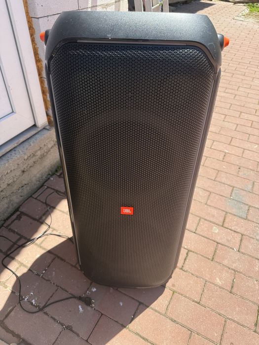 Vand boxa jbl 750