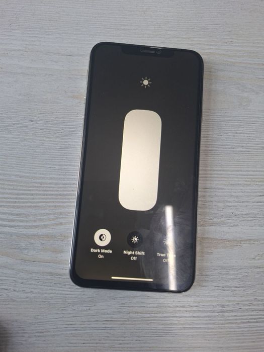 Iphone xs max bu/100%