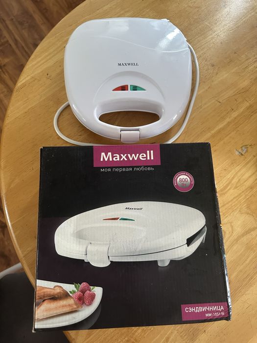 Сэндвичница Maxwell MW-1551 W — 800 Вт