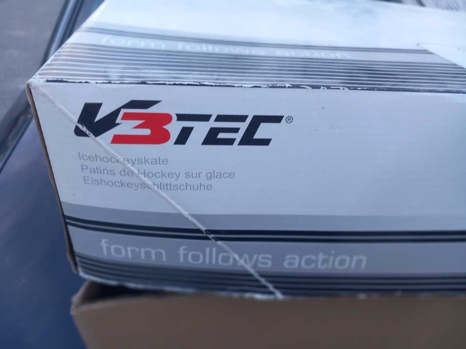 Детски кънки за лед V3Tec V300 - 2 чифта