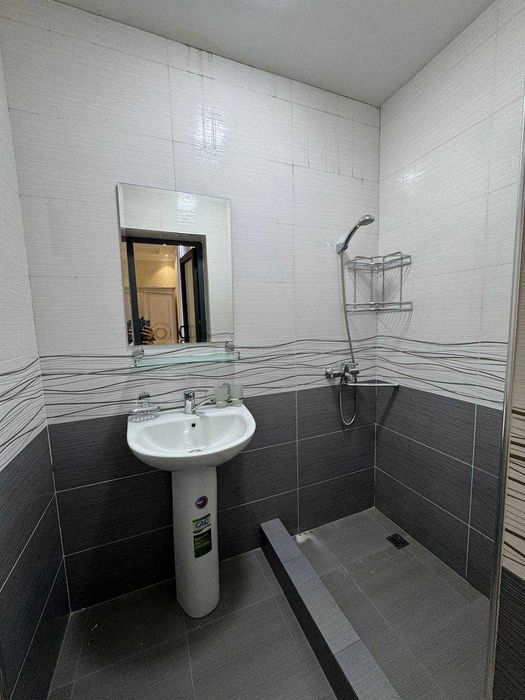 Yangixayot,Choshtepa mahallasi. 1.5sotihda 3xonali uy sotaman.1 kator.