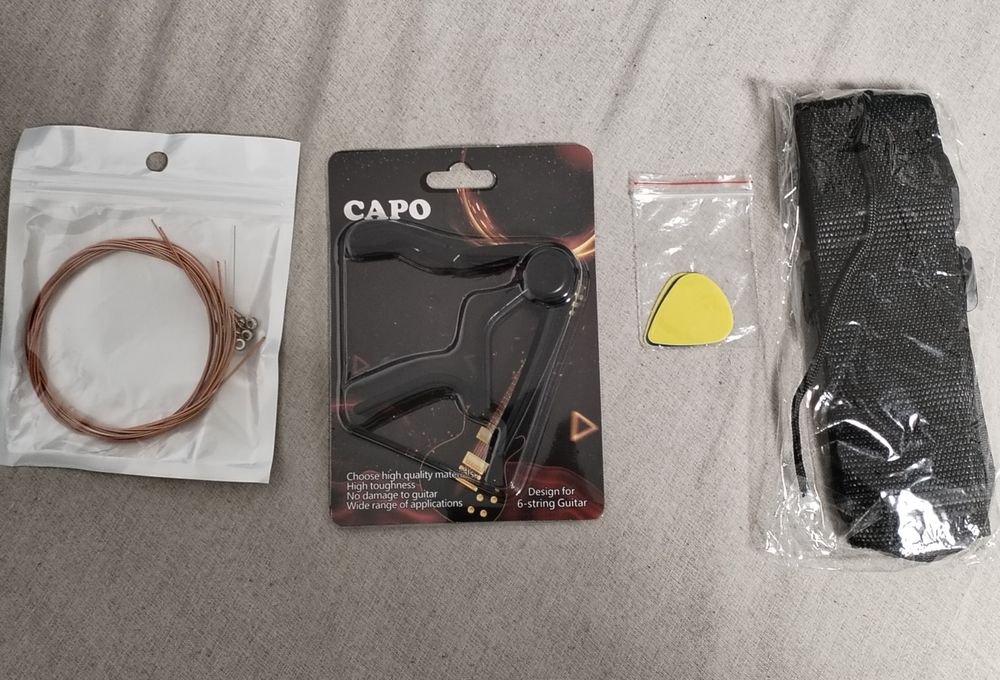 Продам аксессуары на гитару