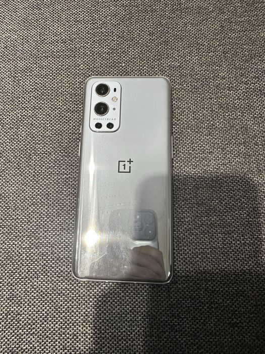 Продам OnePlus 5G 256GB