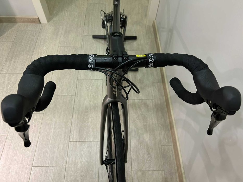 Шоссейный велосипед Giant Contend SL1