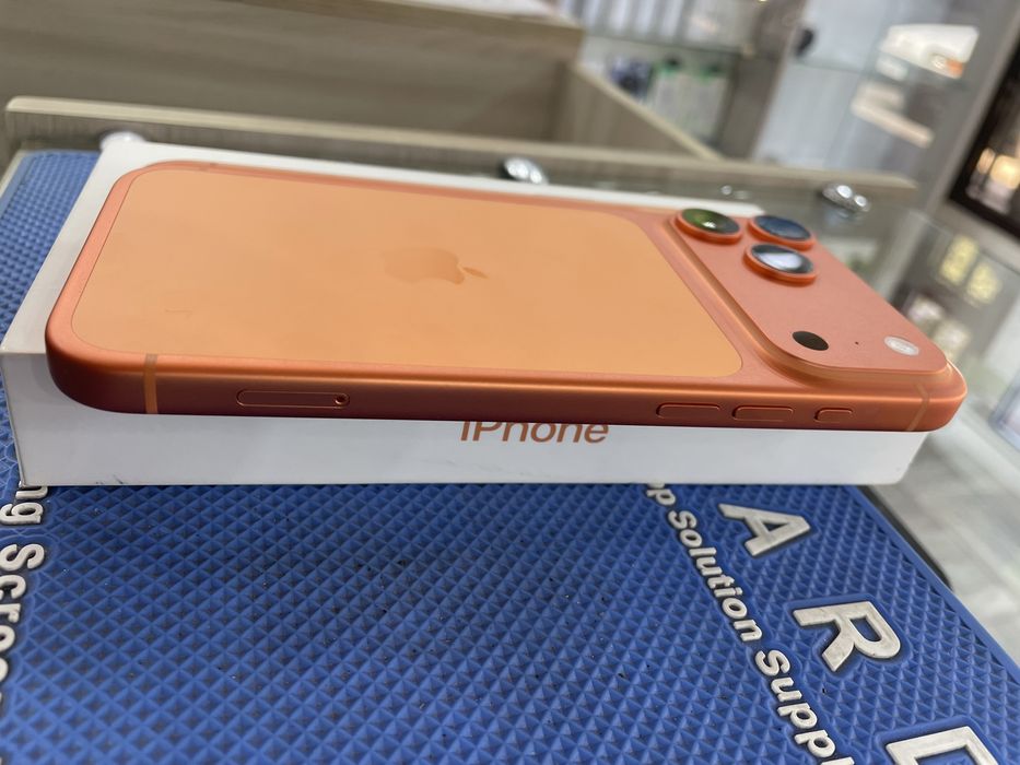Iphone 17 pro max 256/99% EAC