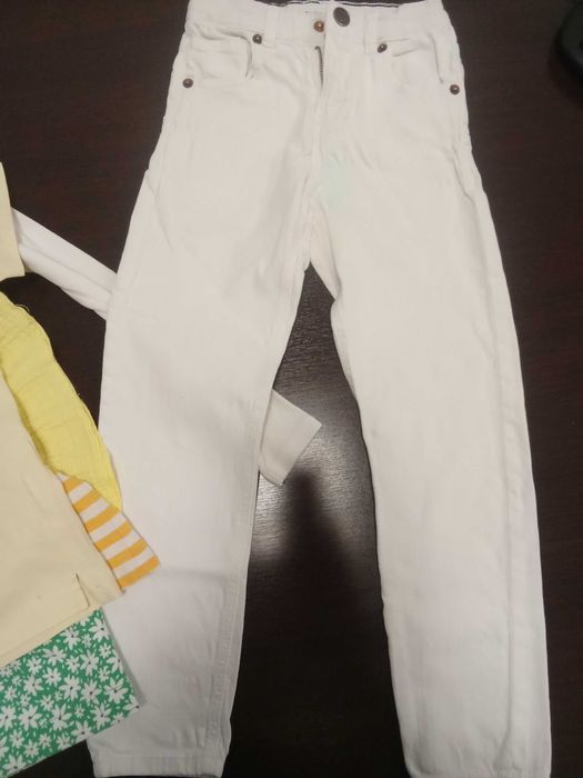 Лот Zara за момиче 5 - 6 г. за 24 евро.