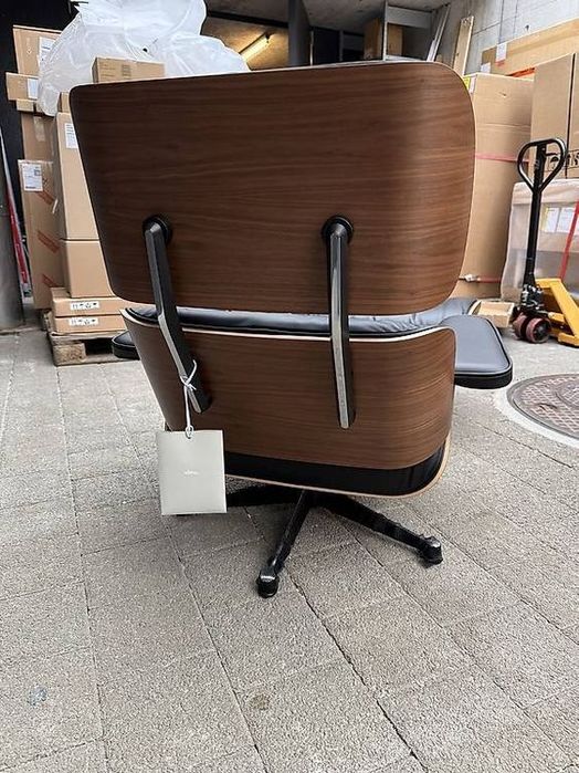 Fotoliu și otoman Vitra Eames 2025