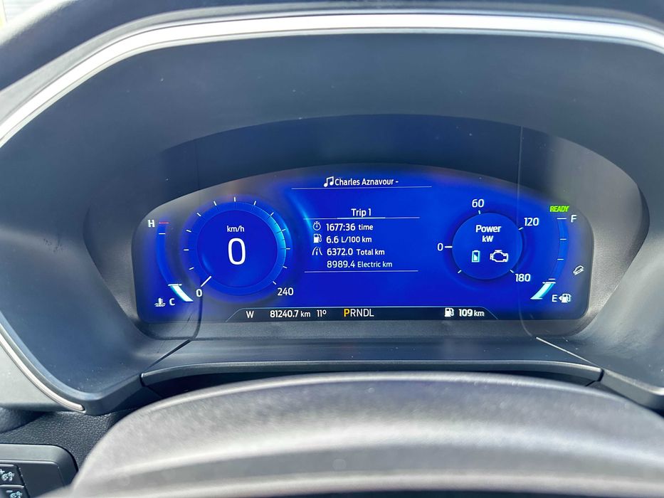 Ford Kuga Hybrid Titanium 2.5 Duratec / Trend CVT 4WD/ Scaune piele