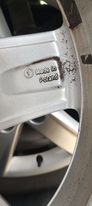 Оригинални Audi 16" джанти с гуми Continental 225/55 R16