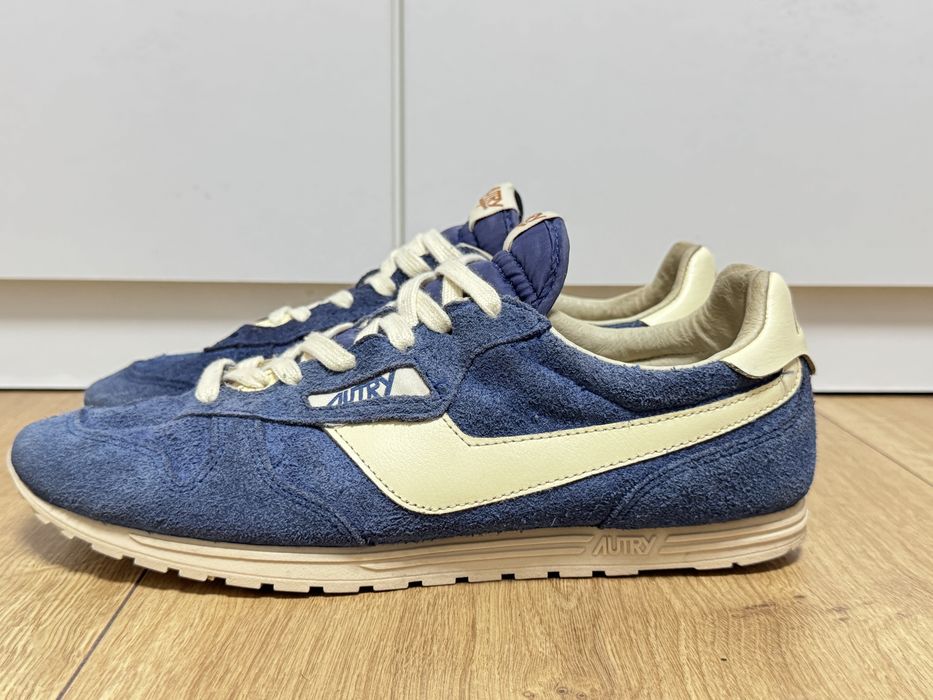 Ретро маратонки Autry Windspin Low Suede (Кралско синьо)