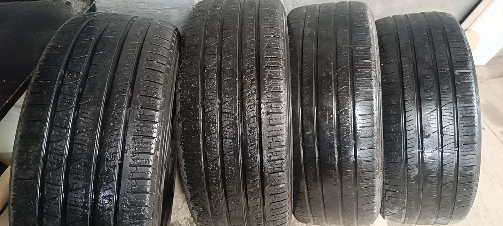 Продам резину  PIRELLI