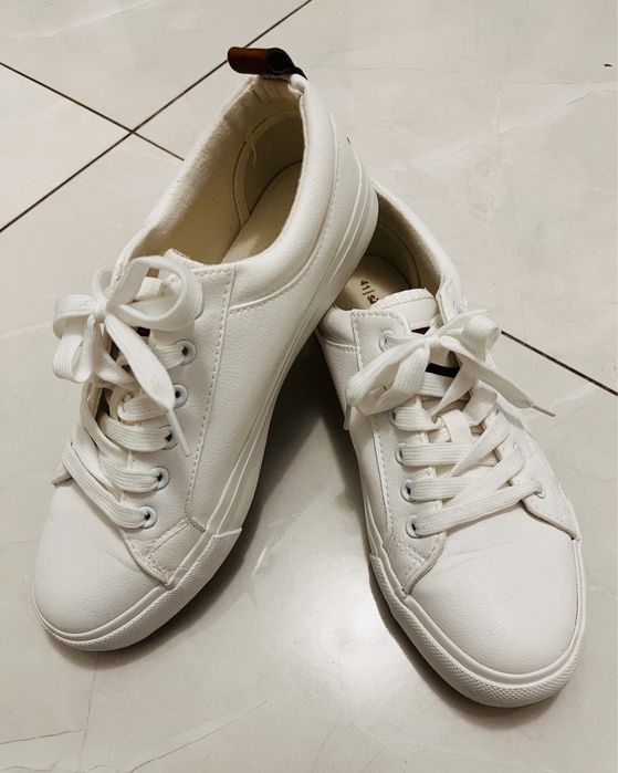 Дамски обувки и боти