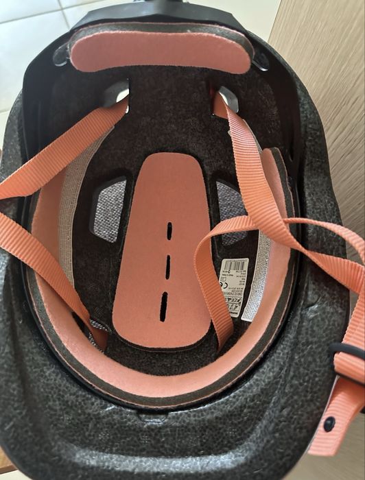 Teotineta copii mov, in stare buna, plus casca de protcetie