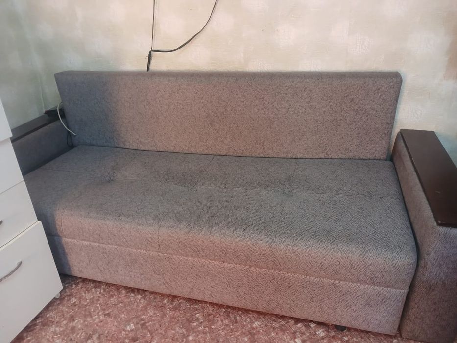 Продам диван б/у
