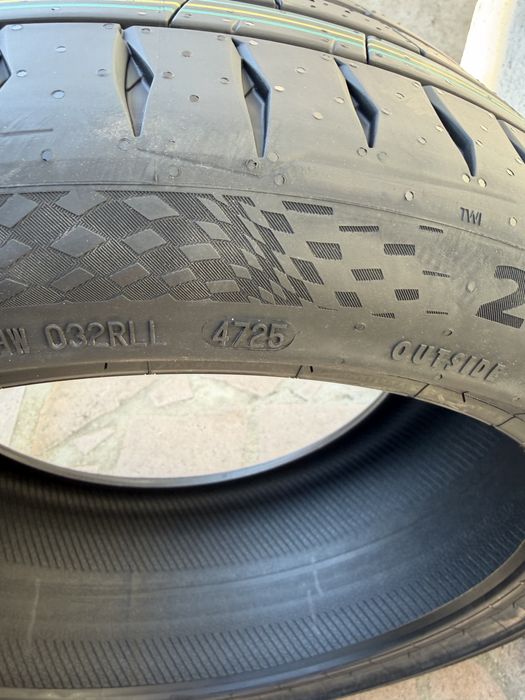 CONTINENTAL  235/40/18