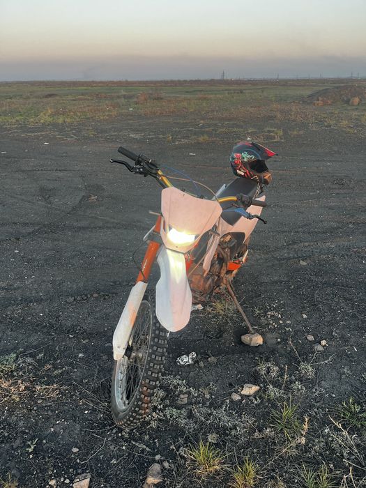 Эндуро китаец 250 кубов