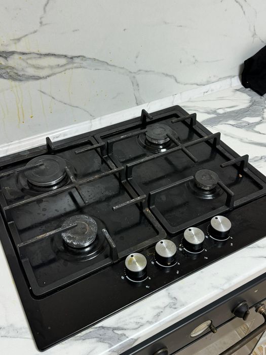 Продам газовую плиту