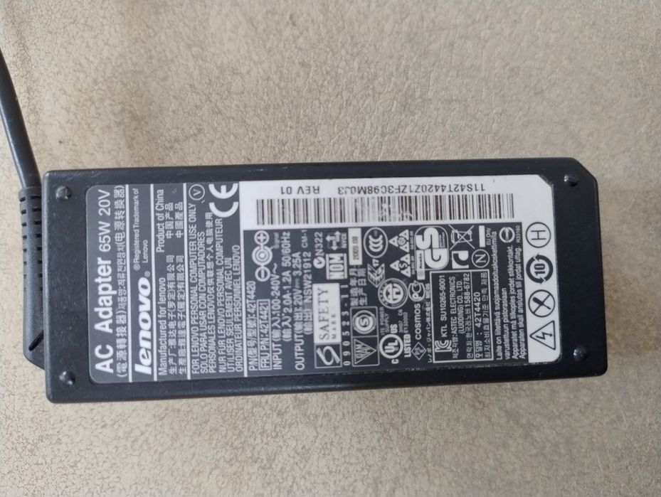 Încărcătoare laptop Lenovo