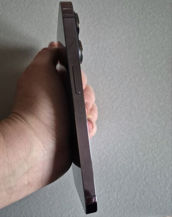 Iphone 14 pro deep purple