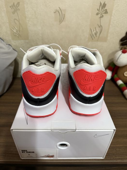 Кроссовки nike с офиуиального сайта новые