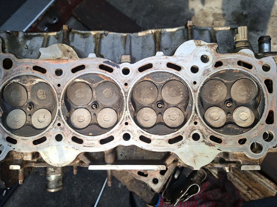 Запчасти б/у  2TR-FE Toyota 2.7