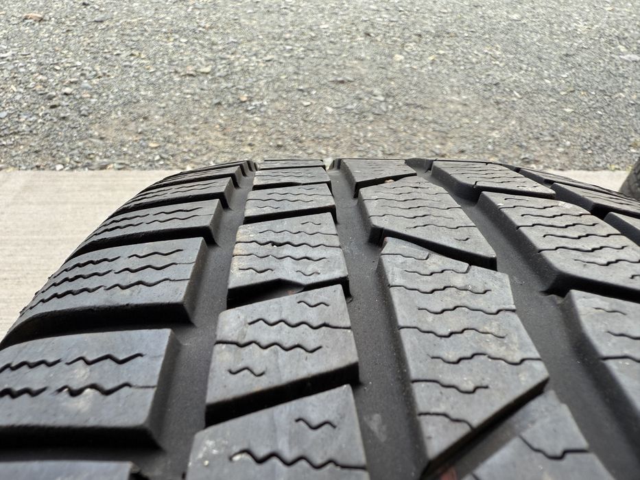 4бр. Зимни Гуми С Борд 215/60R/16 -CONTINENTAL- DOT:2918- 5.7мм+4.2мм