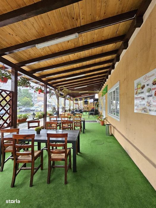Restaurant + Casa P+E  La Pachet  De Vanzare Onesti