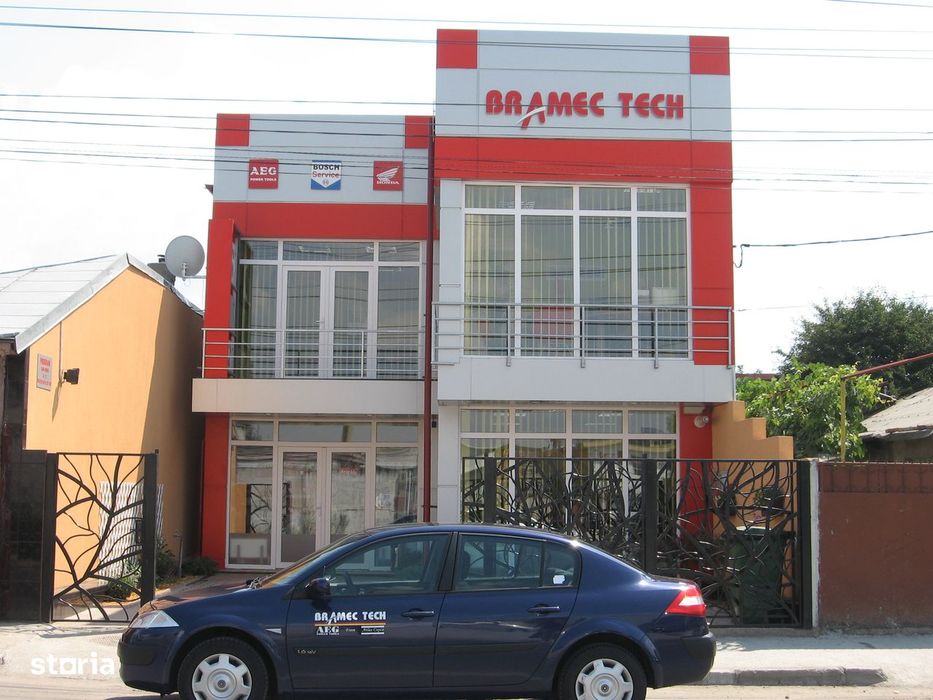 Vand spatiul comercial