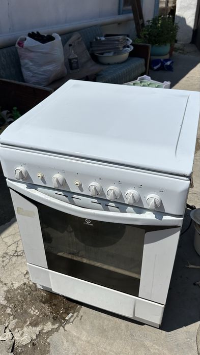Газ плита INDESIT