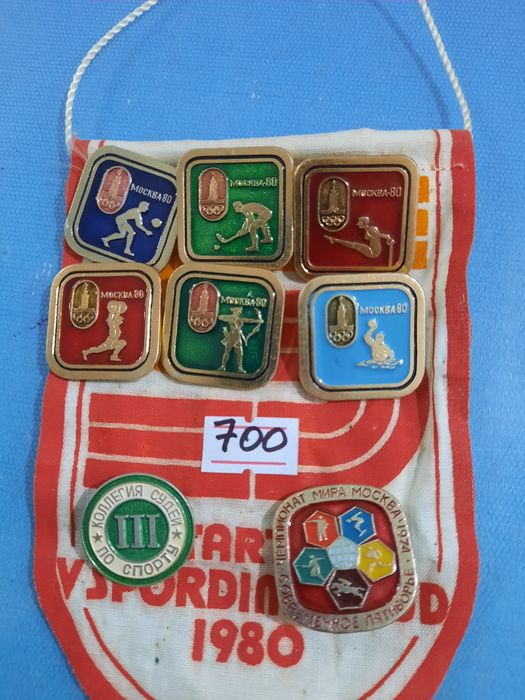 Значки разной тематики