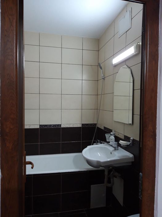Inchiriez apartament 2 camere