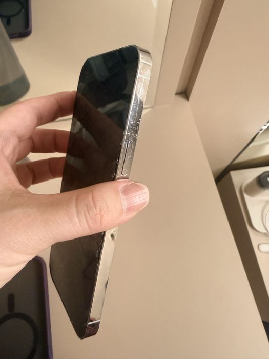Слосанный iphone 15 pro max для запчасти