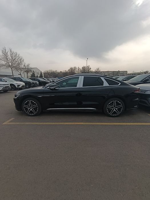 BYD Han  2026 restauling 635km