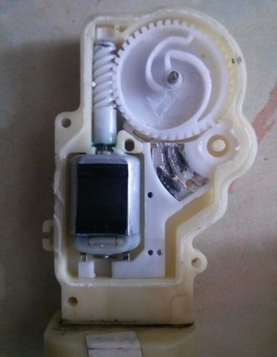 на rx300  gs300 160 aux - bluetooth центральный замок толкатель мотор