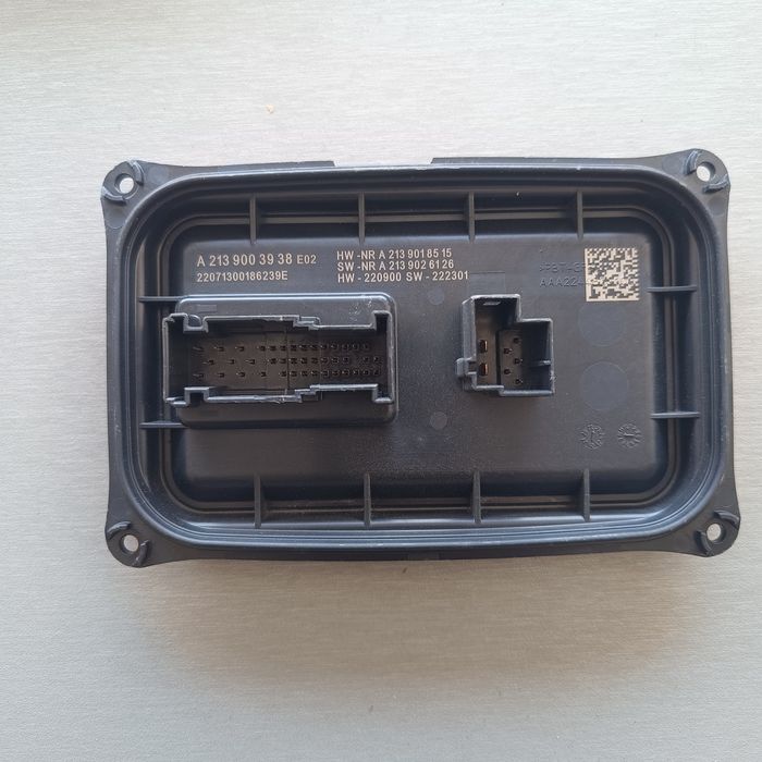 ОРГИНАЛЕН! Баласт модул за фар Mercedes W167 W463 W213 и др. A2139003938