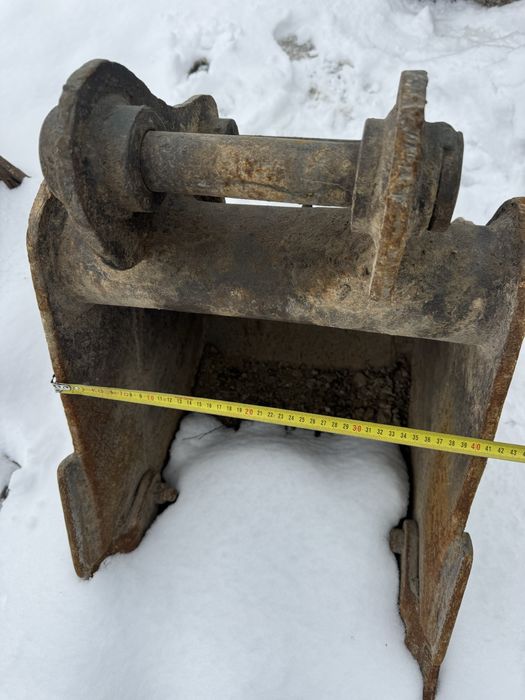 Ковш на эксковатор , мини эксковатор