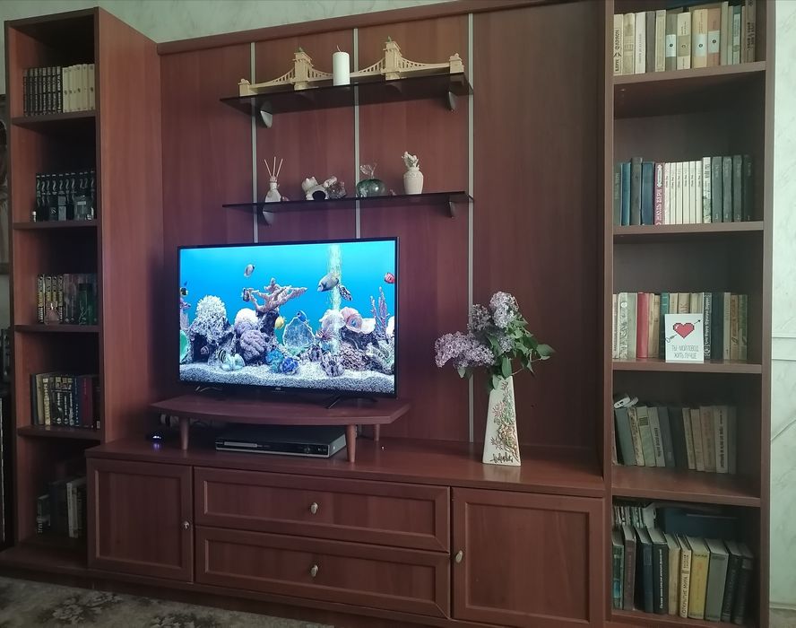 Продаётся стенка