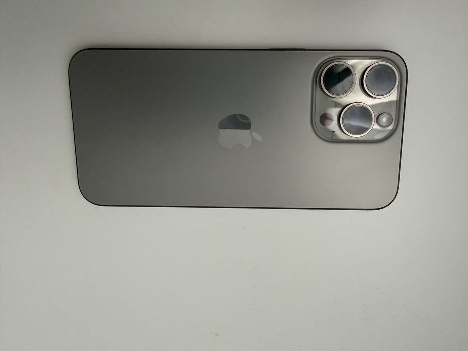 iPhone 15 Pro Max