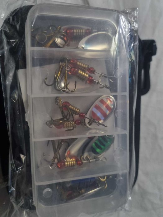 Комплект Блесни за риболов плюс воблери