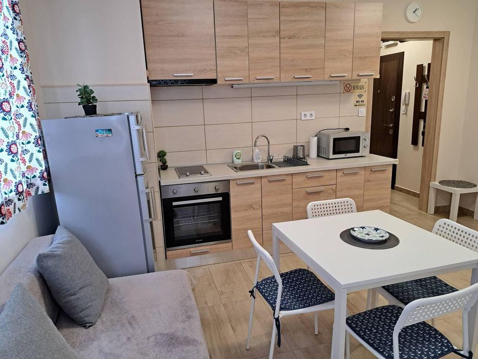 Дава се под наем Двустаен апартамент в Бургас, Сарафово - 38 кв.м за 331.5 € - Снимка #1