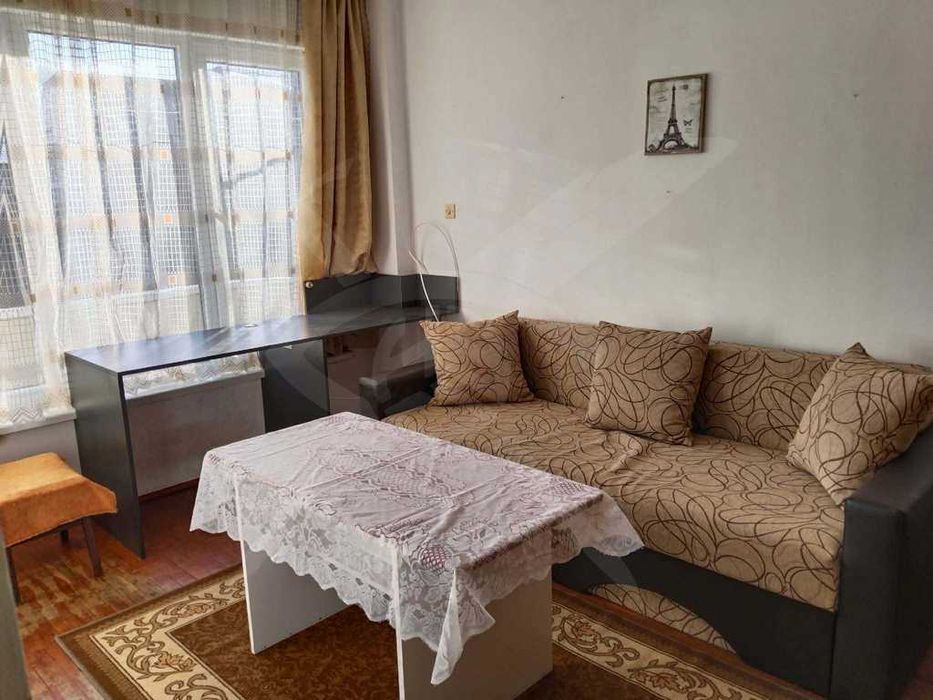 Дава се под наем Едностаен апартамент в Варна, Зимно кино Тракия - 35 кв.м за 259.08 € - Снимка #1