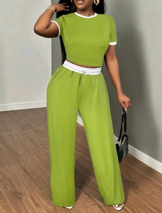 Нов дамски комплект размер XXS/XS