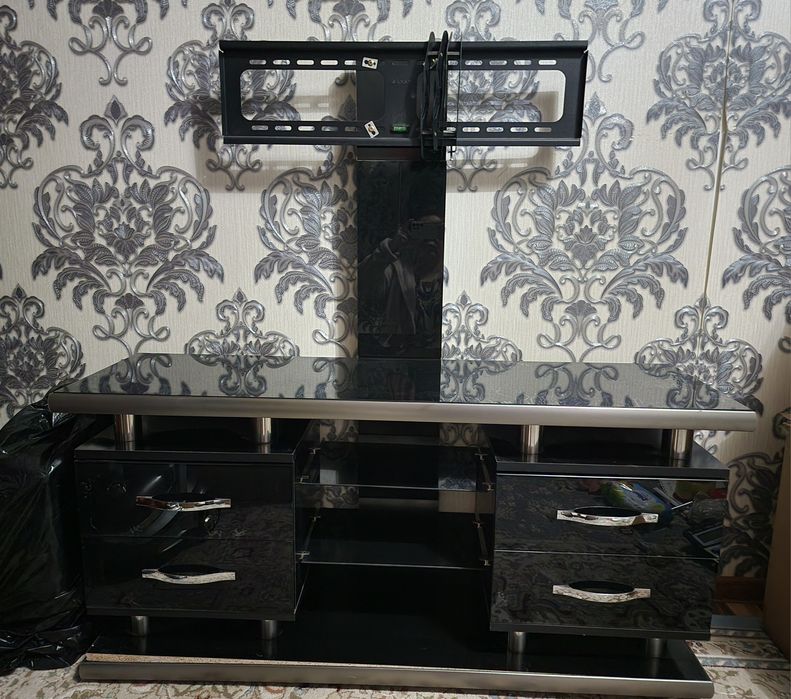 Тумба на тв продаётся