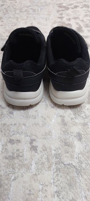 Кроссовки на мальчика