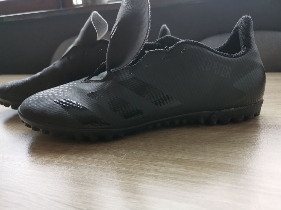 Adidas Predator 42/5