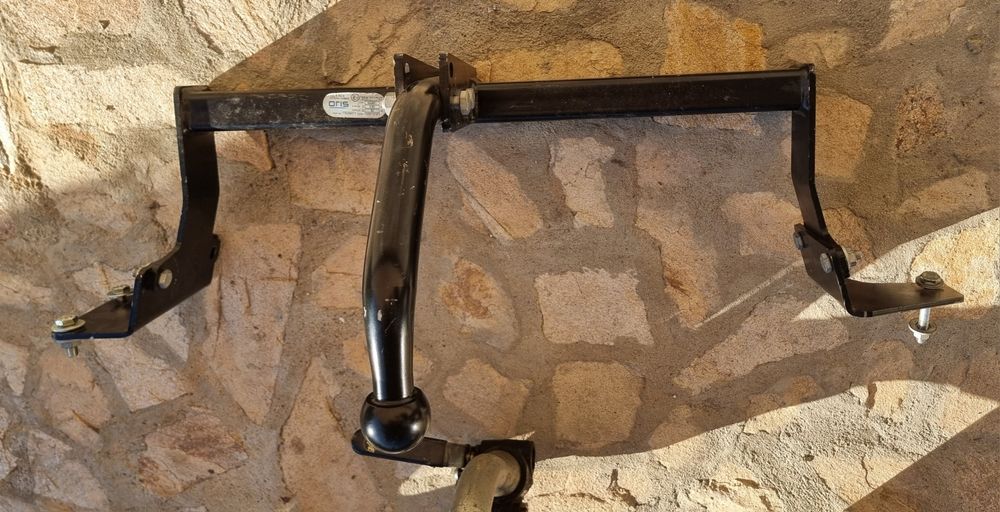 Универсални тегличи/НОВИ/