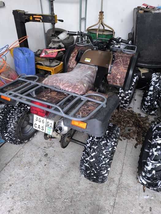 Квадроцикл в хорошем состоянии.Большой.