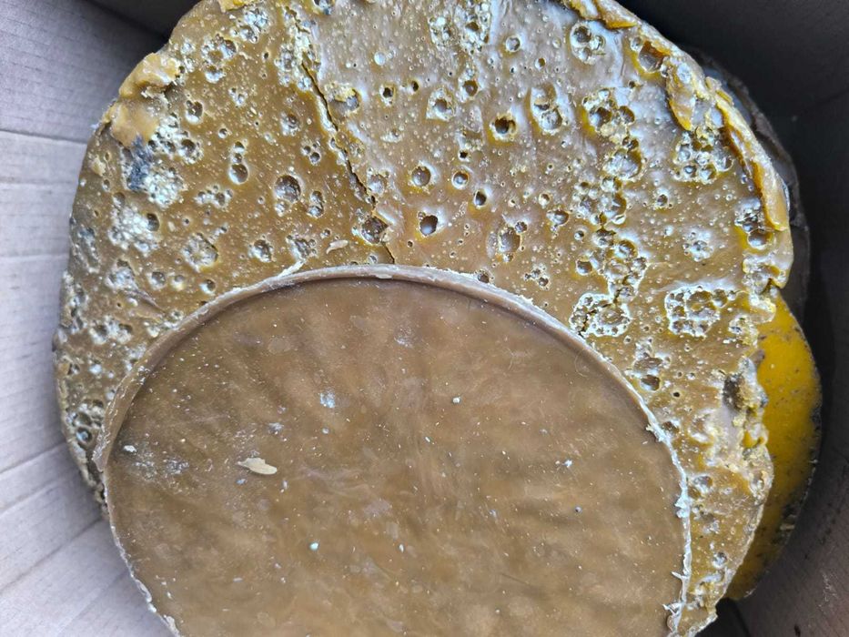 Воск темный очищеный с пасеки