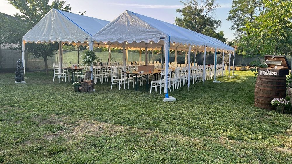 Cort/Inchiriez Cort/Pavilion/Inchiriez Pavilion/Inchiriez Pavilioane